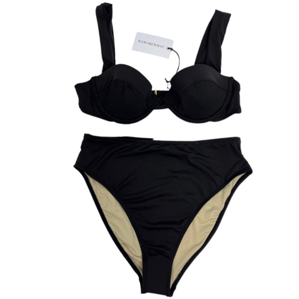 WeWoreWhat NWT Bikini Wide Strap Chocolate Black Bathing Suit
Swimsuit Medium